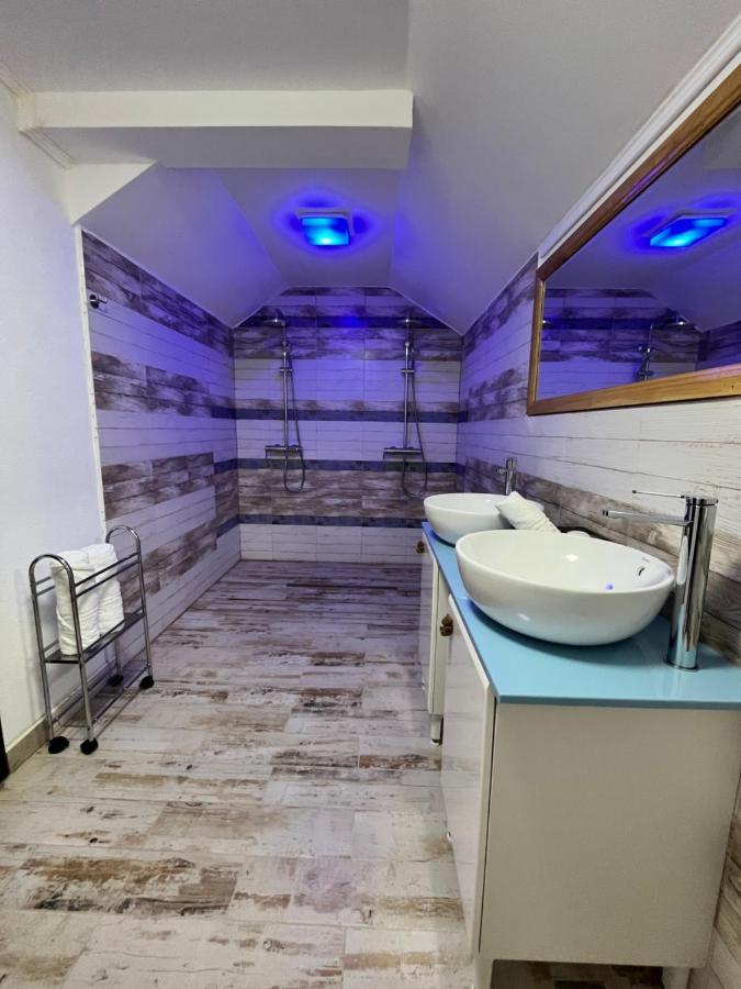 Cabana Din Padure Hotel โปรุมบาคู เด ซุซ ภายนอก รูปภาพ