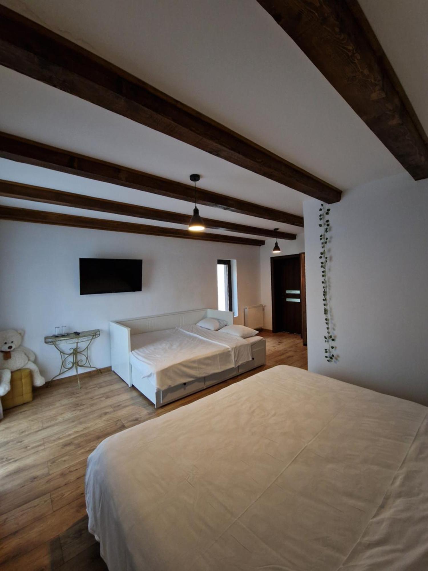 Cabana Din Padure Hotel โปรุมบาคู เด ซุซ ห้อง รูปภาพ