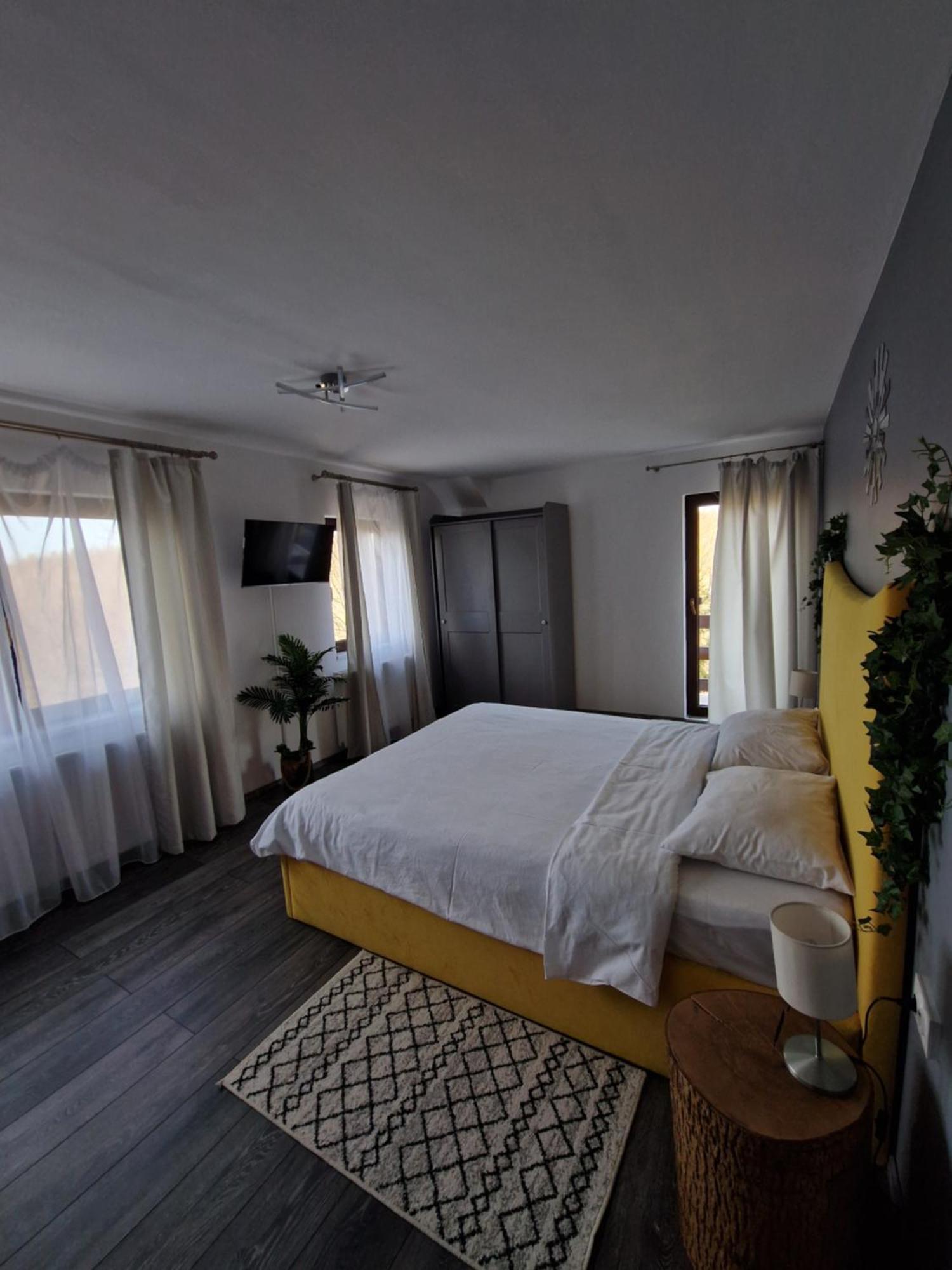 Cabana Din Padure Hotel โปรุมบาคู เด ซุซ ห้อง รูปภาพ